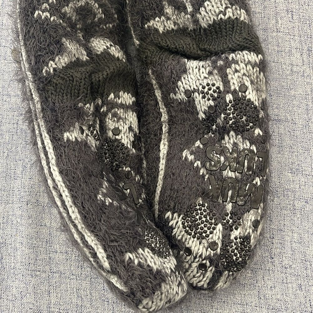 NWT Muk Luk socks! - Picture 2 of 4